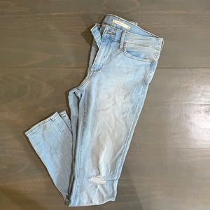 Like new Levi’s light wash jeans